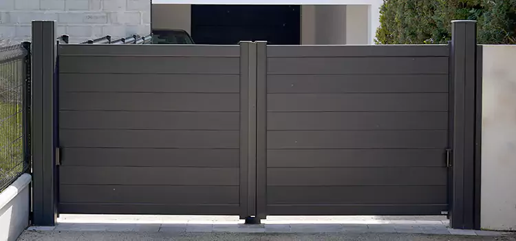 Common Residential Gate Issues We Resolve in Oak Park, IL